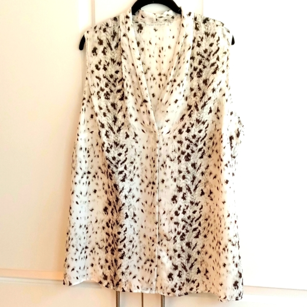 Violet and Claire Black & White Women's Sleeveless Blouse, Sz 1X, V-Neck